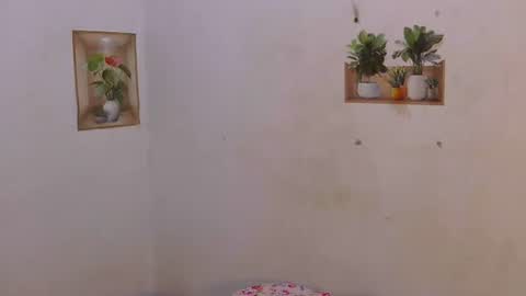 Snapshot of dy_namite chatting on 05/15/26, 06:04 dy_namite online show from 05/15/26, 06:04