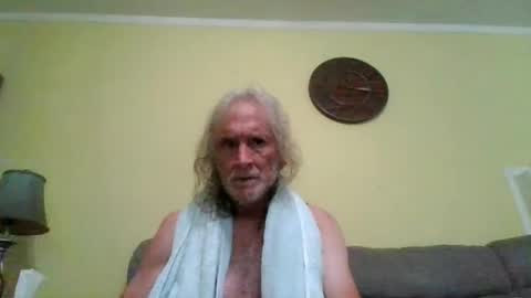 Snapshot of dyankee68 chatting on 08/02/26, 04:16 dyankee68 online show from 08/02/26, 04:16