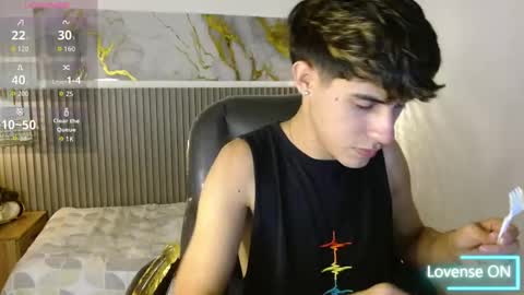 dyla_n18_ online show from 11/08/25, 07:56