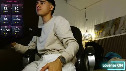 dyla_n18_ online show from 01/16/26, 08:35