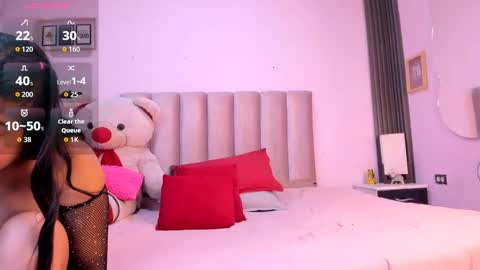 Snapshot of dylan_and_kim chatting on 02/17/26, 12:23 dylan_and_kim online show from 02/17/26, 12:23