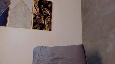 Dylan online show from 12/04/25, 11:19