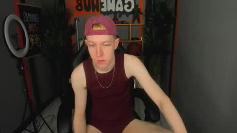 Snapshot of dylan_norton chatting on 02/08/26, 10:18 Dylan online show from 02/08/26, 10:18