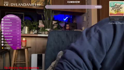 Snapshot of dylandaniel69 chatting on 12/03/24, 01:32 Dylan Daniel 7.8 online show from 12/03/24, 01:32