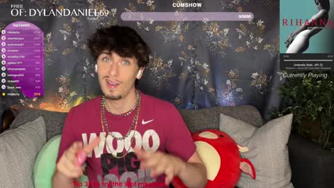 Snapshot of dylandaniel69 chatting on 12/05/24, 11:07 Dylan Daniel 7.8 online show from 12/05/24, 11:07