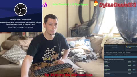 Snapshot of dylandaniel69 chatting on 01/24/25, 07:49 Dylan Daniel 7.8 online show from 01/24/25, 07:49