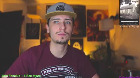 Snapshot of dylandaniel69 chatting on 03/02/25, 02:19 Dylan Daniel 7.8 online show from 03/02/25, 02:19