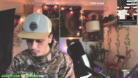 Snapshot of dylandaniel69 chatting on 03/07/25, 02:12 Dylan Daniel 7.8 online show from 03/07/25, 02:12