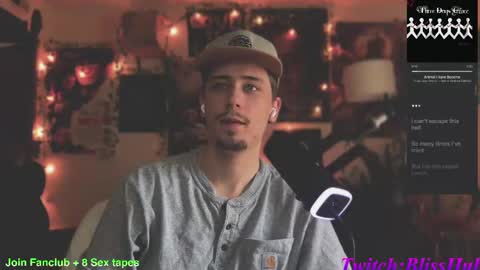 Snapshot of dylandaniel69 chatting on 03/10/25, 05:50 Dylan Daniel 7.8 online show from 03/10/25, 05:50