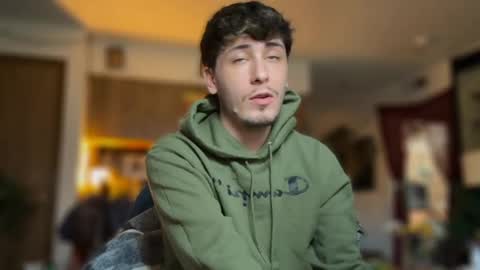 Snapshot of dylandaniel69 chatting on 09/10/25, 09:15 Dylan Daniel 7.8 online show from 09/10/25, 09:15