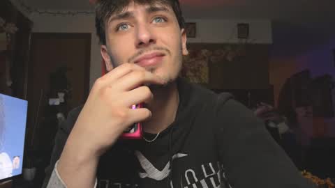 Dylan Daniel 7.8 online show from 11/26/25, 02:23