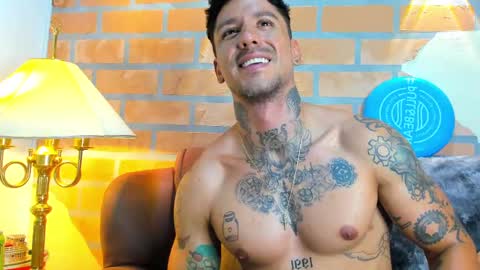 D Y L A N online show from 02/22/25, 08:42