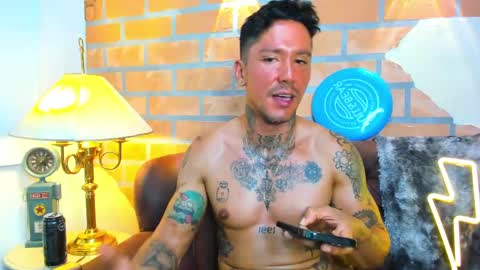 D Y L A N online show from 03/12/25, 03:24