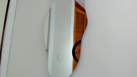 D Y L A N online show from 09/11/25, 12:22