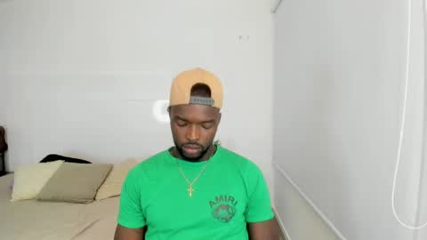 Dylan Taylor online show from 01/08/25, 03:19