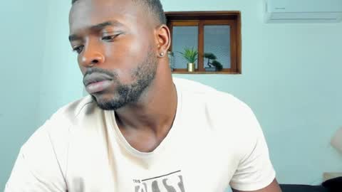 Snapshot of dylantaylor_1 chatting on 07/07/26, 01:59 Dylan Taylor online show from 07/07/26, 01:59