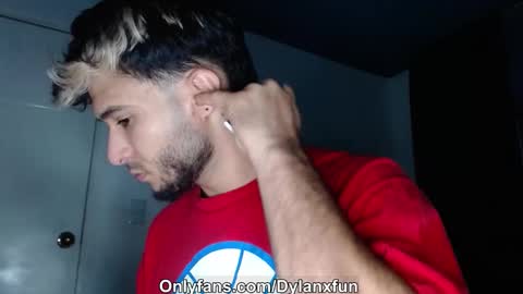 Snapshot of dylanxfun chatting on 03/20/26, 11:37 dylanxfun online show from 03/20/26, 11:37