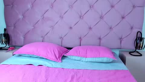 dymoni222 online show from 02/18/25, 04:48