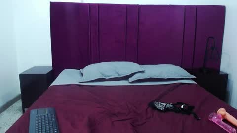 dymoni222 online show from 03/12/25, 06:00