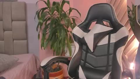 Juana online show from 09/28/25, 07:08