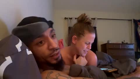 Snapshot of eandktoosexy chatting on 12/15/24, 02:41 E and K online show from 12/15/24, 02:41