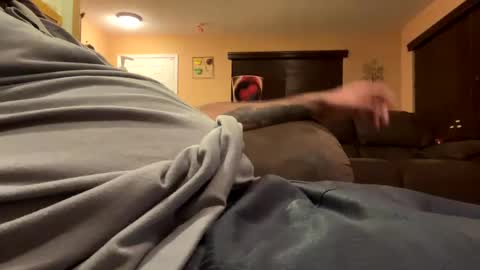 earl3232 online show from 10/26/25, 05:24