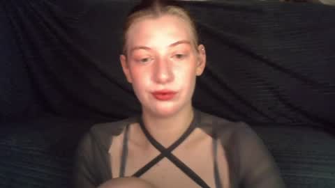 Snapshot of earn_my_lily chatting on 05/14/26, 09:05 Lily online show from 05/14/26, 09:05