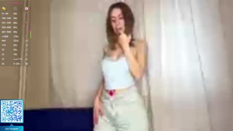 Snapshot of earthadobb chatting on 02/04/26, 05:46 Emma online show from 02/04/26, 05:46