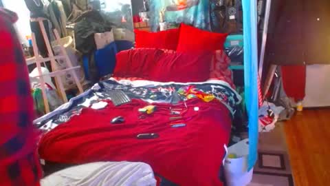 eastbayboy57 online show from 12/15/25, 12:20