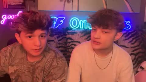 Snapshot of eastinwestin chatting on 03/03/26, 09:15 eastinwestin online show from 03/03/26, 09:15