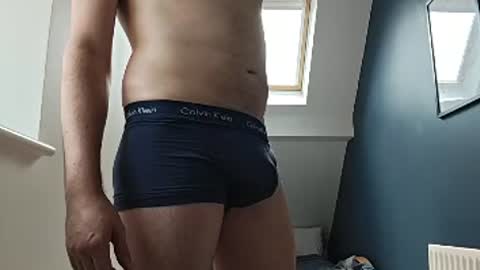 easy_fit00 online show from 06/21/26, 11:13