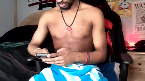 TWITTER   INSTAGRAM    easybreezy20   ONLINE 1230 AM TO 7AM online show from 01/17/25, 06:47