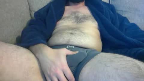 Snapshot of easywind321 chatting on 05/18/26, 10:59 shawtytoohotty online show from 05/18/26, 10:59