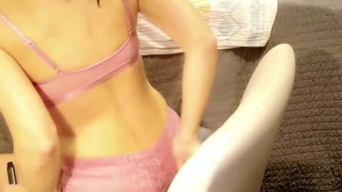 Snapshot of eatme_six9 chatting on 05/05/26, 05:37 Six online show from 05/05/26, 05:37