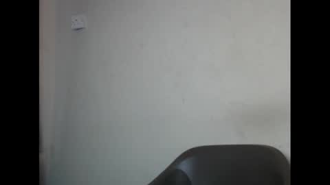 Snapshot of eatuupx chatting on 01/09/25, 10:41 eatuupx online show from 01/09/25, 10:41