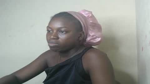 Snapshot of eatuupx chatting on 01/15/25, 10:49 eatuupx online show from 01/15/25, 10:49