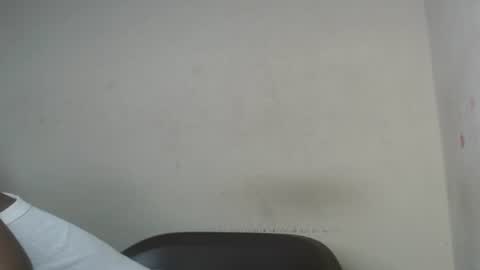 Snapshot of eatuupx chatting on 01/17/25, 10:55 eatuupx online show from 01/17/25, 10:55