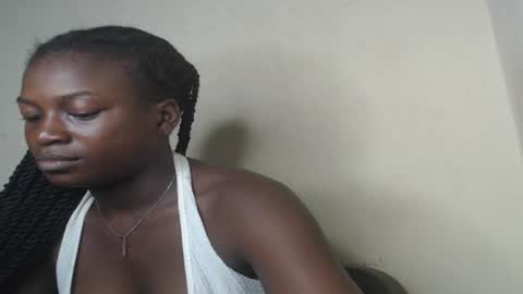 Snapshot of eatuupx chatting on 01/25/25, 11:44 eatuupx online show from 01/25/25, 11:44