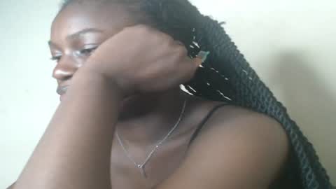 Snapshot of eatuupx chatting on 01/30/25, 01:11 eatuupx online show from 01/30/25, 01:11