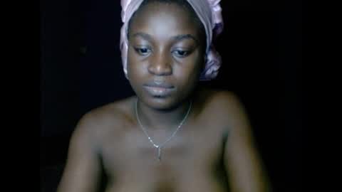 Snapshot of eatuupx chatting on 02/25/25, 01:52 eatuupx online show from 02/25/25, 01:52