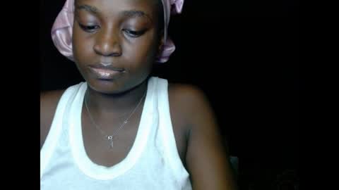 Snapshot of eatuupx chatting on 02/27/25, 01:59 eatuupx online show from 02/27/25, 01:59