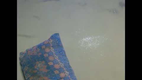 Snapshot of eatuupx chatting on 12/20/25, 06:15 eatuupx online show from 12/20/25, 06:15