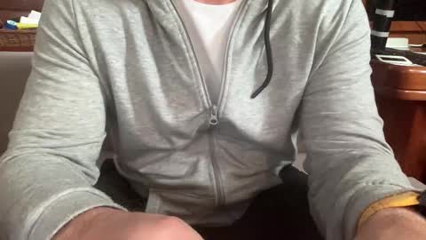 ebnk15 online show from 11/16/25, 07:58