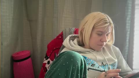 americnbarbie online show from 12/15/25, 04:00