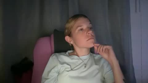 Snapshot of ebony8ivory chatting on 05/20/26, 03:56 americnbarbie online show from 05/20/26, 03:56