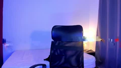 Snapshot of ebony__queen2 chatting on 05/02/26, 07:08 ebony__queen2 online show from 05/02/26, 07:08