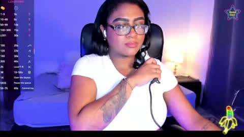Snapshot of ebony__queen2 chatting on 07/06/26, 08:00 ebony__queen2 online show from 07/06/26, 08:00