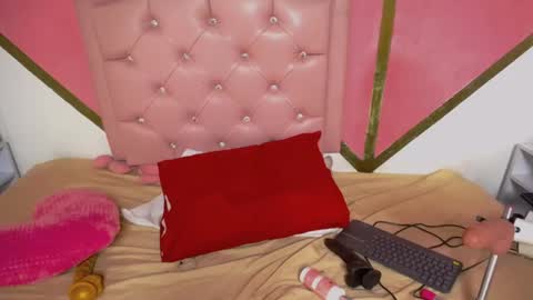 Baby online show from 12/19/25, 08:49