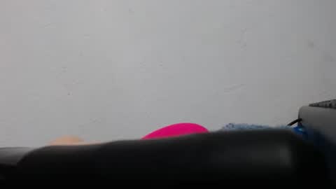 Snapshot of ebony_cristal1 chatting on 04/21/26, 10:54 Cristal Ebony online show from 04/21/26, 10:54