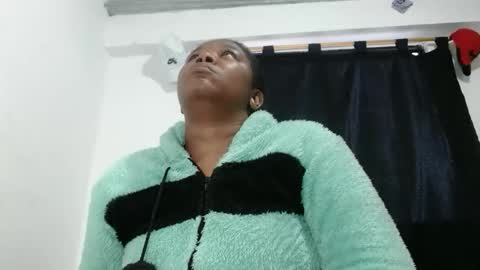 Snapshot of ebony_cristal1 chatting on 04/24/26, 11:12 Cristal Ebony online show from 04/24/26, 11:12